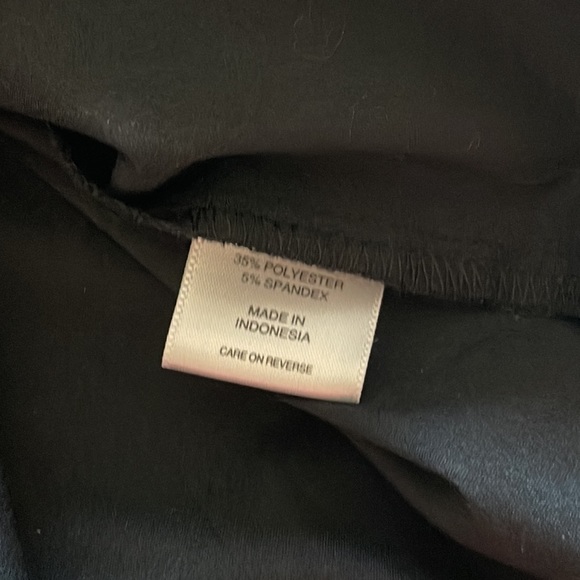 NY&C Black Ruffled SS Blouse - Picture 5 of 6